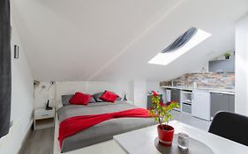 Hill Apartman - Maksimir Rebro